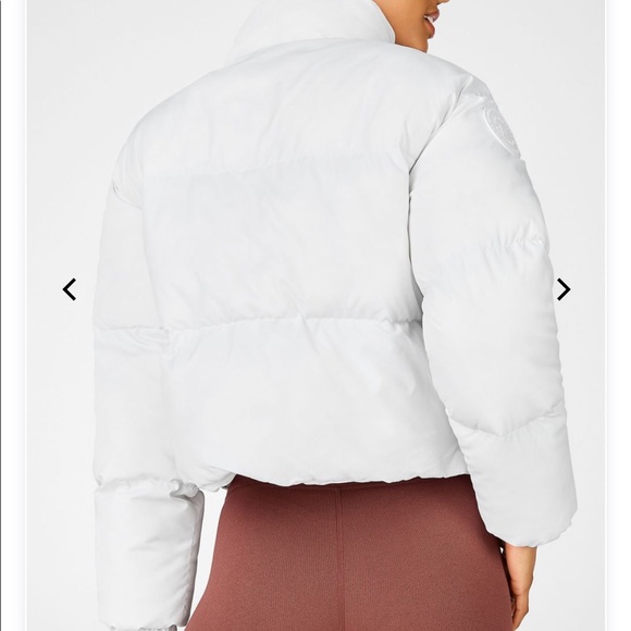 NWT Fabletics cropped puffer jacket - Picture 3 of 3